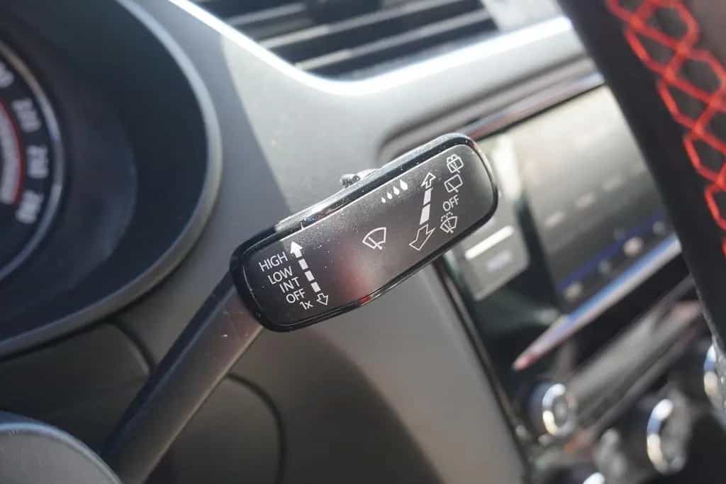Skoda Octavia Combi 2.0 RS LED Sitzheizung PDC DAB USB 10/2018-photo-26