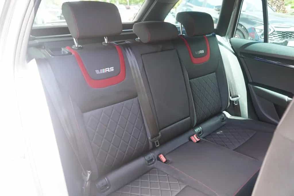 Skoda Octavia Combi 2.0 RS LED Sitzheizung PDC DAB USB 10/2018-photo-31
