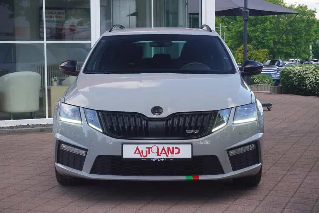 Skoda Octavia Combi 2.0 RS LED Sitzheizung PDC DAB USB 10/2018-photo-5