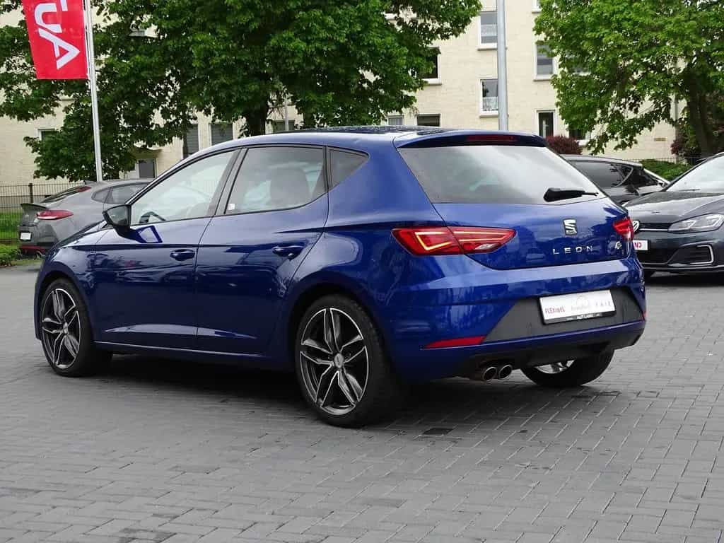 Seat Leon FR 1.8 TSI LED Tempomat Sitzheizung PDC USB 03/2018-photo-2