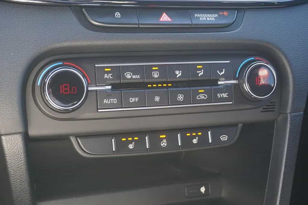Kia pro cee'd / ProCeed ProCeed 1.6 T-GDI GT Aut. LED ACC Navi Kamera 05/2023-photo-18