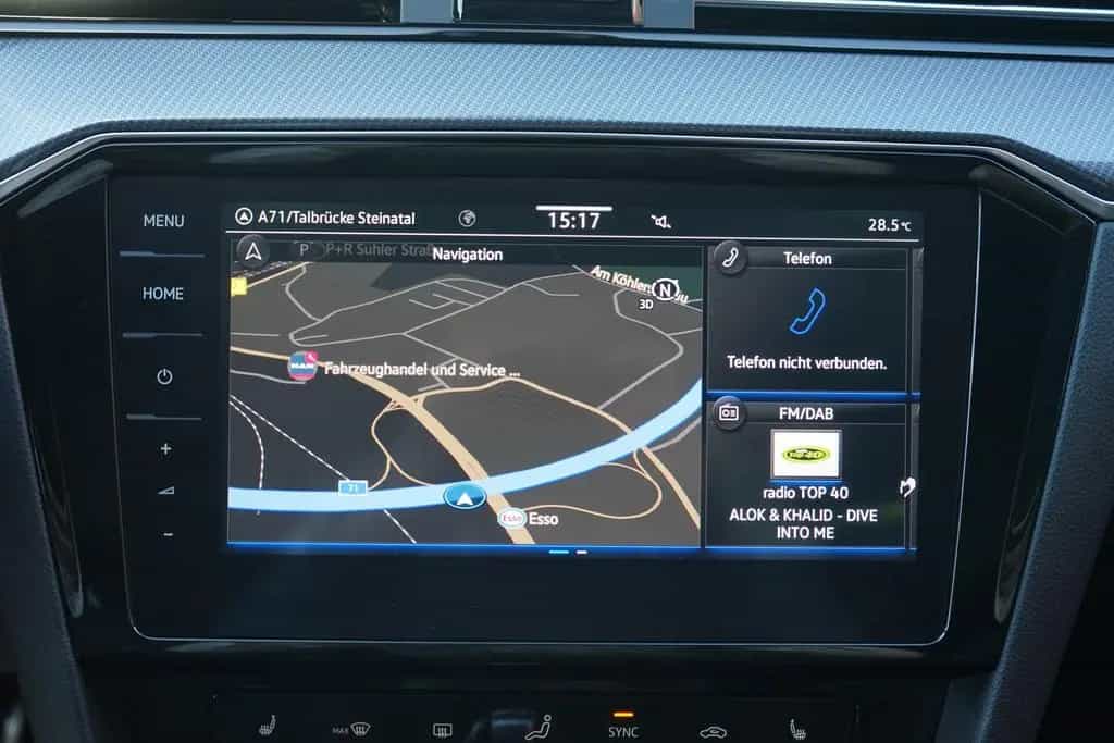 Volkswagen Passat Variant 1.5 TSI R-Line Klimaaut. LED DAB 01/2021-photo-11