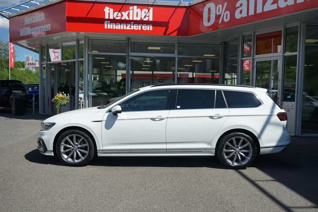 Volkswagen Passat Variant 1.5 TSI R-Line Klimaaut. LED DAB 01/2021-photo-4