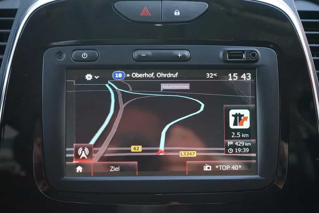 Renault Captur 1.3 TCE Collection LED Navi Sitzheizung 11/2019-photo-11