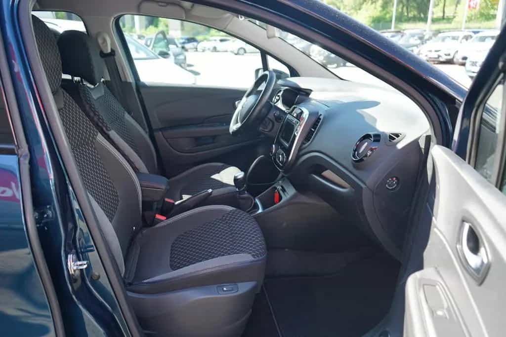 Renault Captur 1.3 TCE Collection LED Navi Sitzheizung 11/2019-photo-31