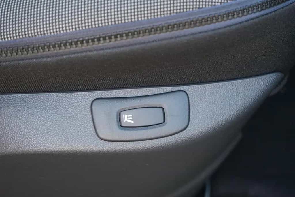 Renault Captur 1.3 TCE Collection LED Navi Sitzheizung 11/2019-photo-32