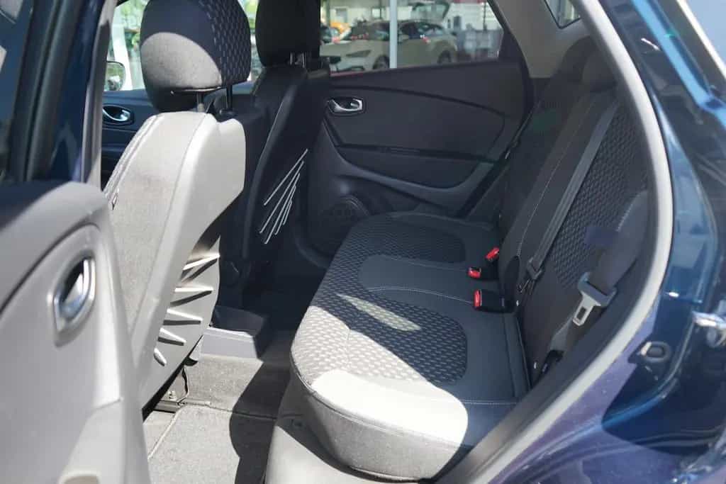 Renault Captur 1.3 TCE Collection LED Navi Sitzheizung 11/2019-photo-33