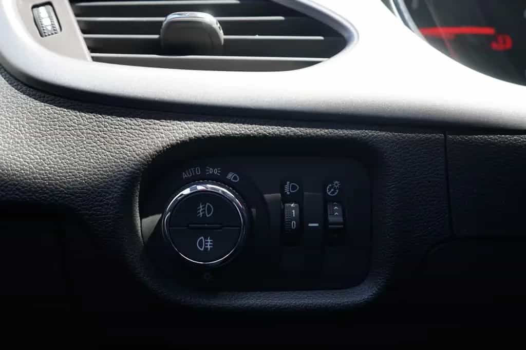 Opel Astra K 1.2 Edition LED IntelliLink Tempomat PDC 04/2020-photo-23