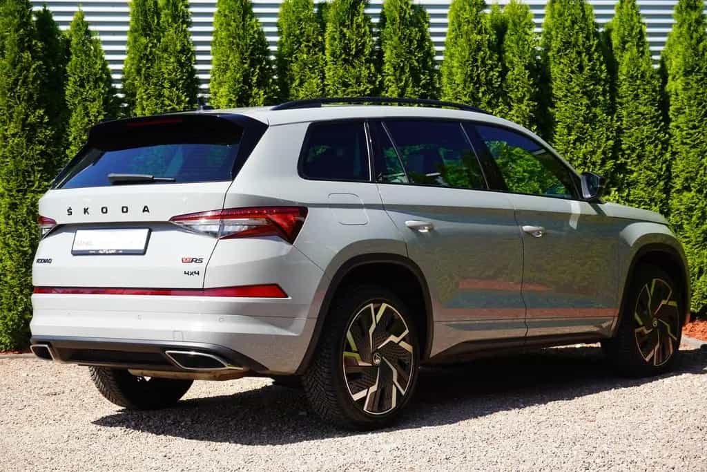 Skoda Kodiaq 2.0 TSI RS 4x4 DSG LED Navi Panorama AHK 06/2022-photo-4