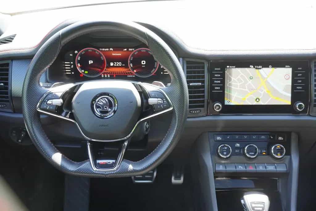 Skoda Kodiaq 2.0 TSI RS 4x4 DSG LED Navi Panorama AHK 06/2022-photo-8