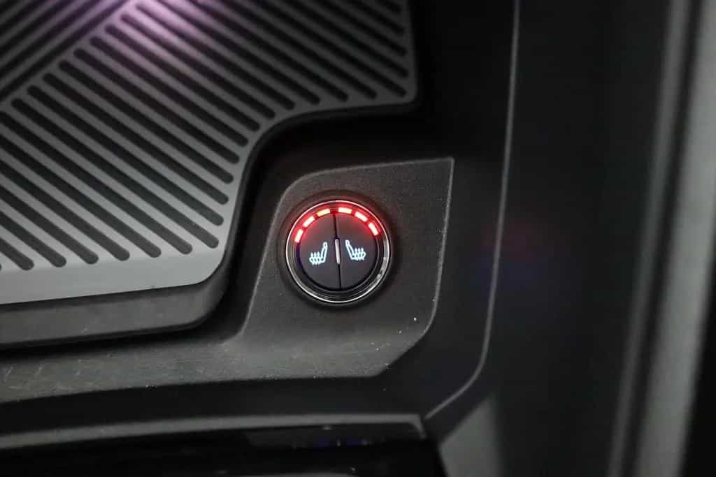 Citroën C4 PureTech 130 LED Navi Pano 360° 05/2024-photo-13