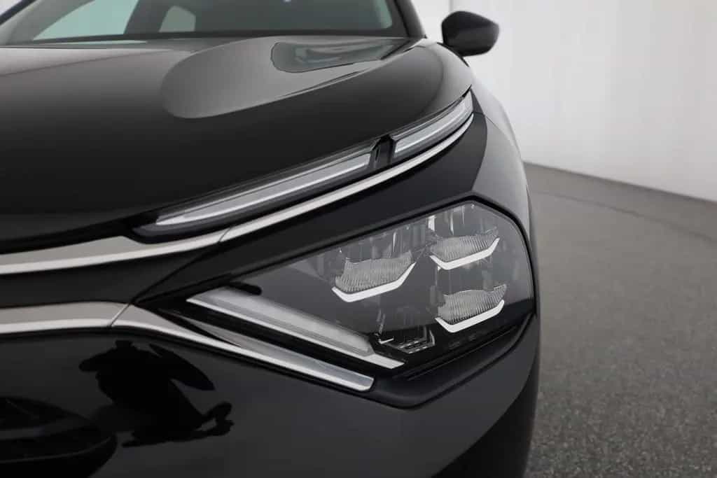 Citroën C4 PureTech 130 LED Navi Pano 360° 05/2024-photo-29