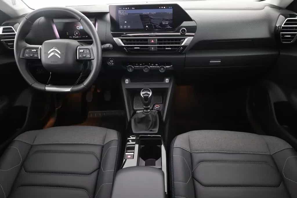 Citroën C4 PureTech 130 LED Navi Pano 360° 05/2024-photo-8