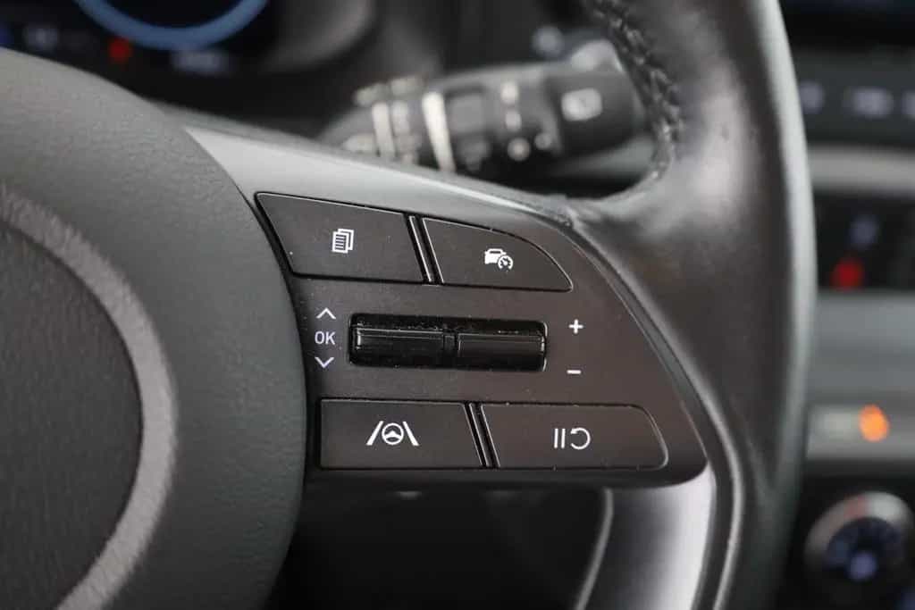 Hyundai i20 1.0 T-GDI Trend Navi Kamera Virtual Cockpit 07/2021-photo-16