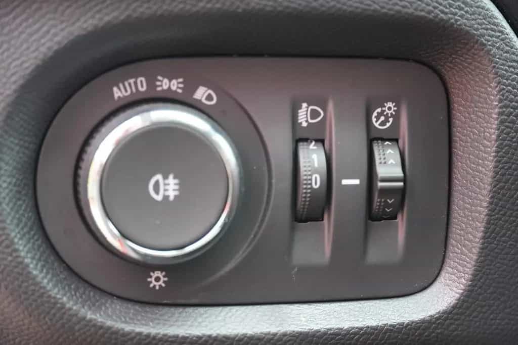 Opel Corsa F 1.2 Edition LED Kamera Klima Sitzheizung 08/2020-photo-11