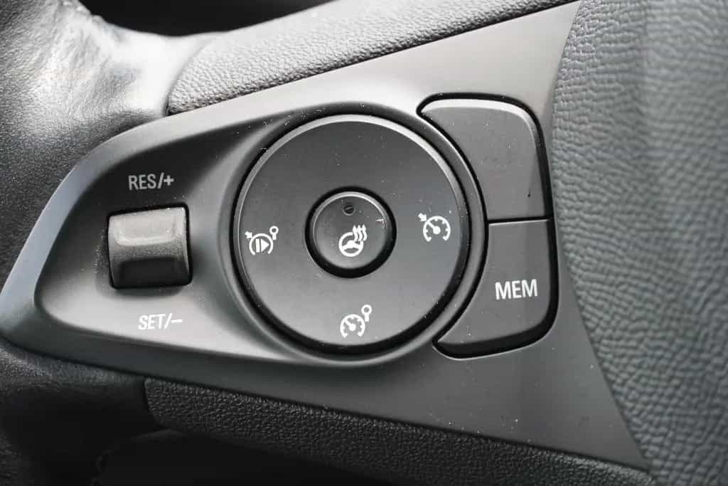 Opel Corsa F 1.2 Edition LED Kamera Klima Sitzheizung 08/2020-photo-17