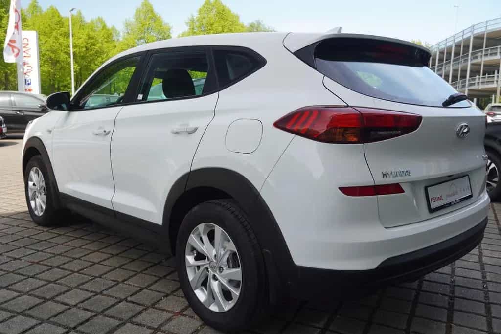 Hyundai TUCSON 1.6 blue 2WD Navi Kamera Sitzheizung DAB 12/2018-photo-3