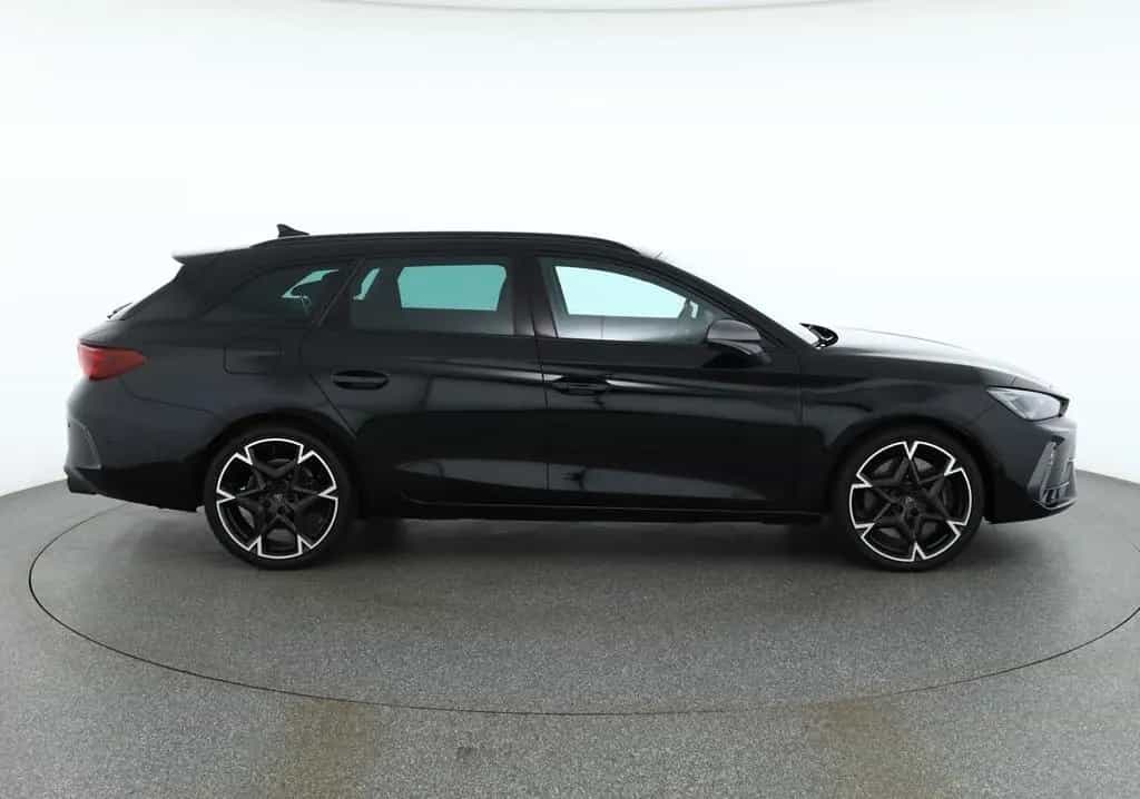 Cupra Leon ST VZ 2.0 TSI 4Drive DSG Matrix ACC AHK Kam 07/2025-photo-5