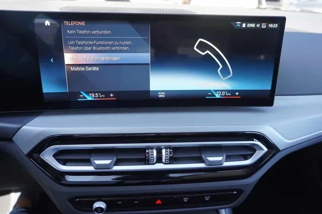 BMW 318 i Touring LED Navi Tempomat el. Heckklappe 02/2023-photo-16
