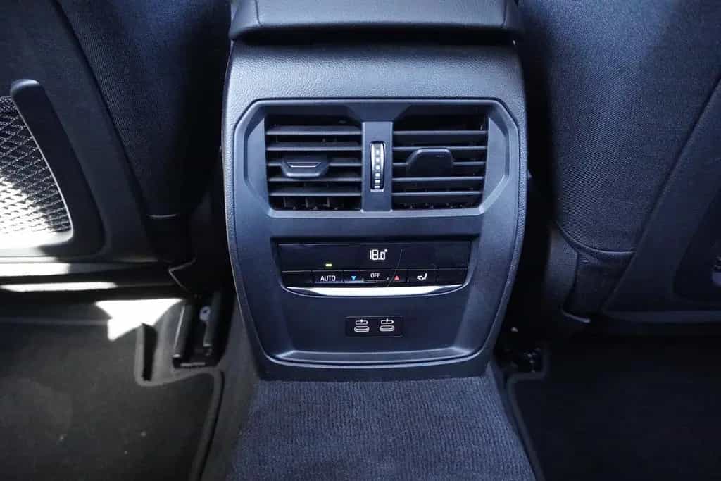 BMW 318 i Touring LED Navi Tempomat el. Heckklappe 02/2023-photo-23