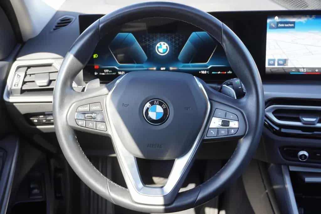 BMW 318 i Touring LED Navi Tempomat el. Heckklappe 02/2023-photo-24