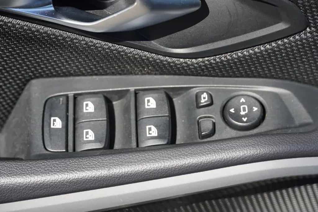 BMW 318 i Touring LED Navi Tempomat el. Heckklappe 02/2023-photo-33
