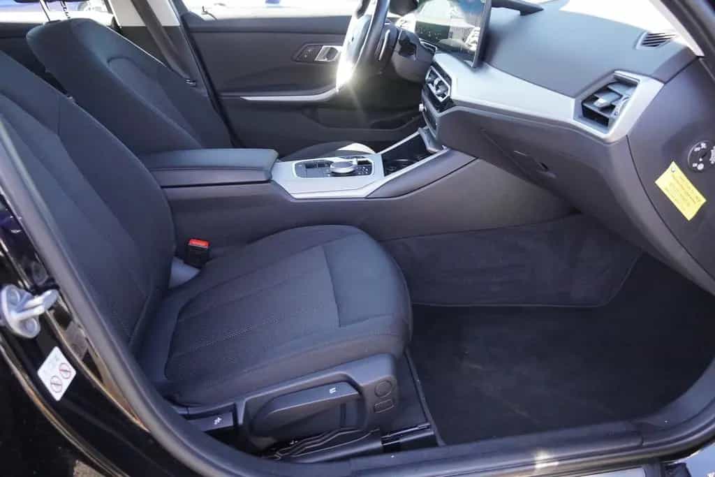 BMW 318 i Touring LED Navi Tempomat el. Heckklappe 02/2023-photo-35