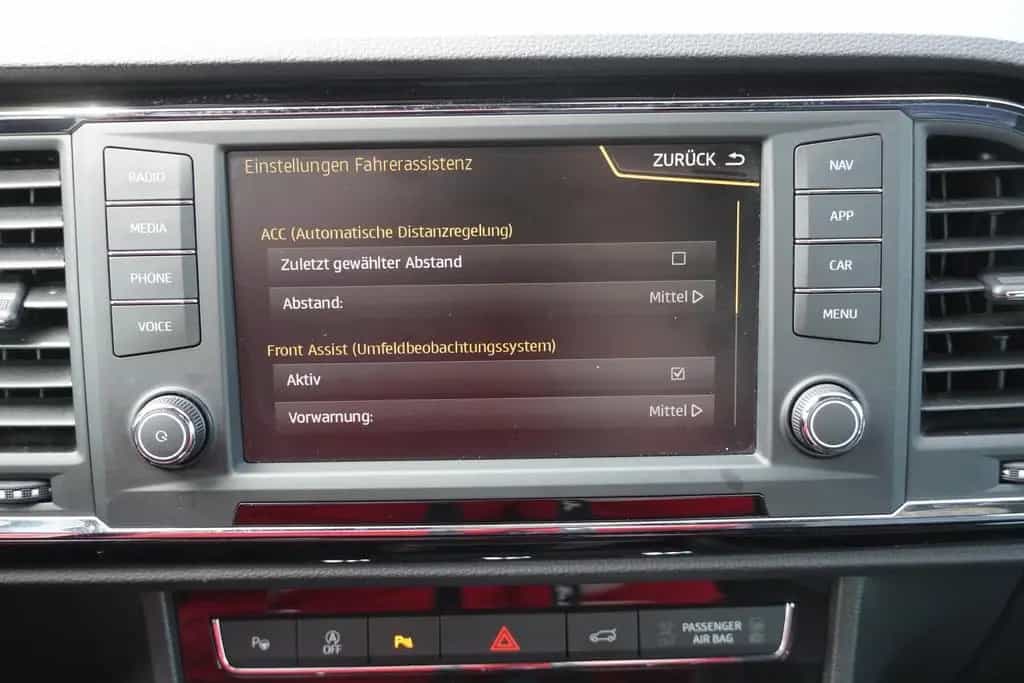 Seat Ateca 1.4 TSI Xcellence LED Kamera PDC Klimaaut. 01/2018-photo-17