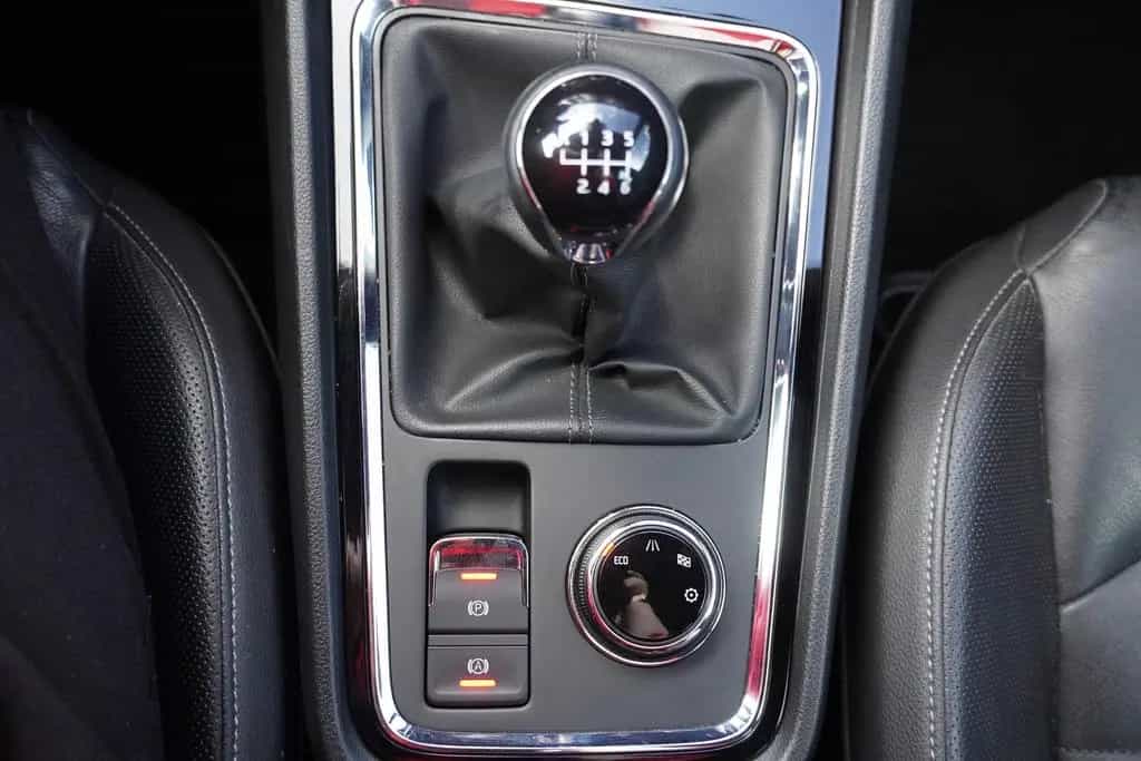 Seat Ateca 1.4 TSI Xcellence LED Kamera PDC Klimaaut. 01/2018-photo-21