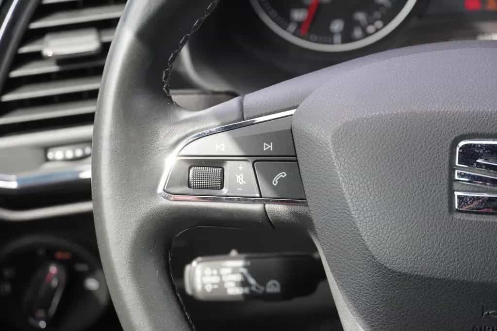 Seat Ateca 1.4 TSI Xcellence LED Kamera PDC Klimaaut. 01/2018-photo-25