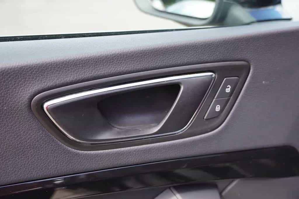 Seat Ateca 1.4 TSI Xcellence LED Kamera PDC Klimaaut. 01/2018-photo-31