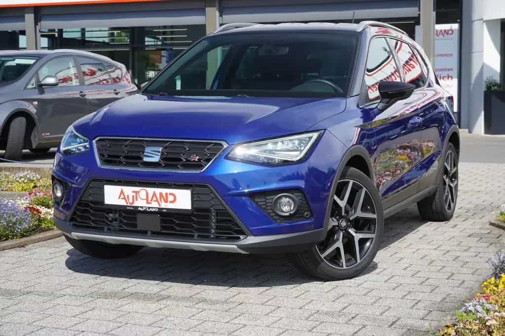Seat Arona 1.5 FR LED Navi Kamera AHK ACC Sitzheizung 12/2019-photo-1