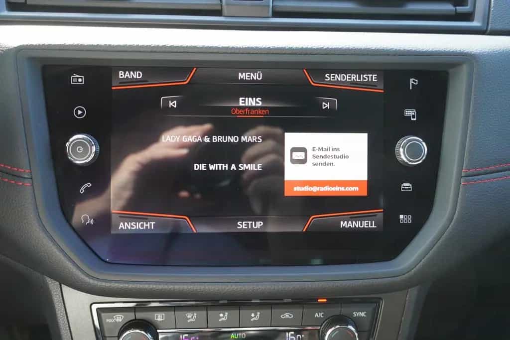 Seat Arona 1.5 FR LED Navi Kamera AHK ACC Sitzheizung 12/2019-photo-15