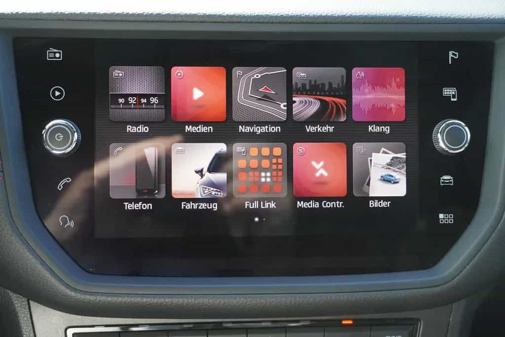 Seat Arona 1.5 FR LED Navi Kamera AHK ACC Sitzheizung 12/2019-photo-20