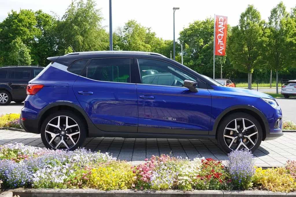 Seat Arona 1.5 FR LED Navi Kamera AHK ACC Sitzheizung 12/2019-photo-8