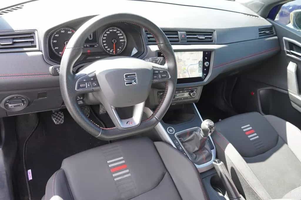 Seat Arona 1.5 FR LED Navi Kamera AHK ACC Sitzheizung 12/2019-photo-9