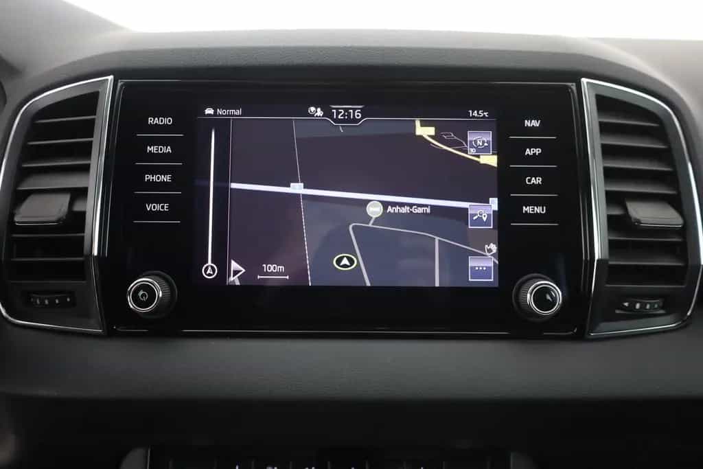 Skoda Karoq 1.5 TSI DSG Style LED Navi Standheizung 06/2022-photo-10