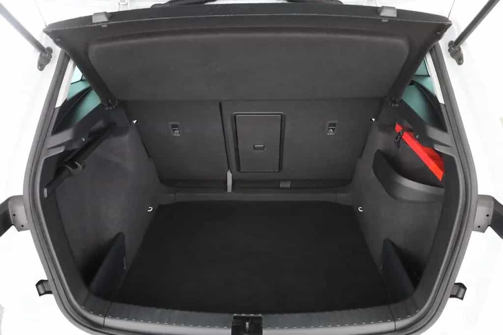 Skoda Karoq 1.5 TSI DSG Style LED Navi Standheizung 06/2022-photo-25