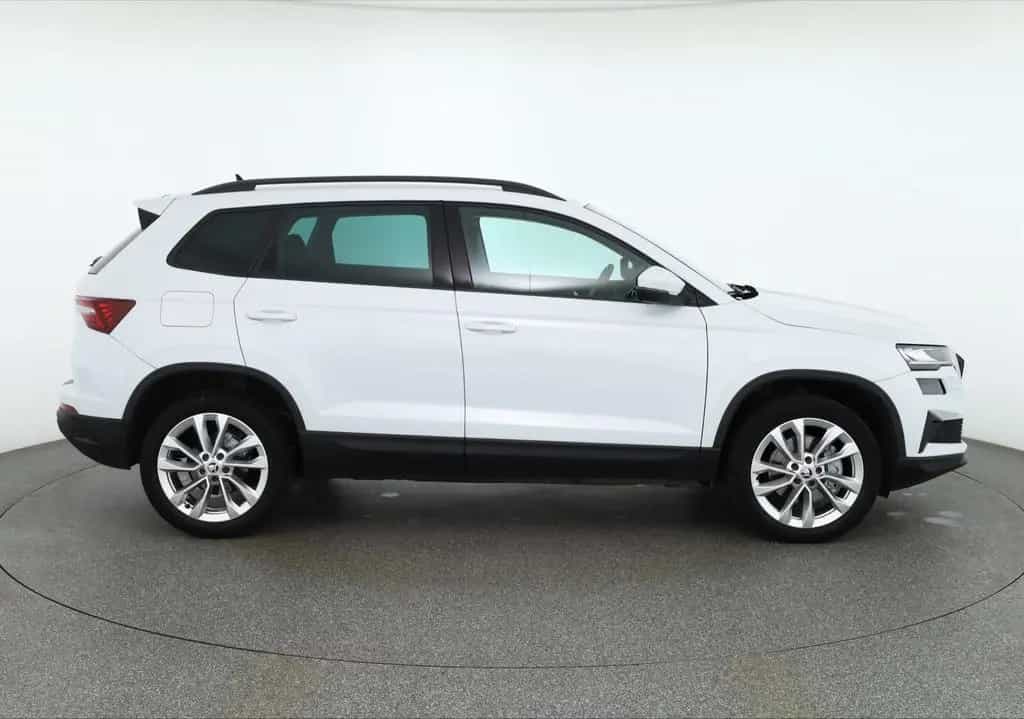 Skoda Karoq 1.5 TSI DSG Style LED Navi Standheizung 06/2022-photo-5