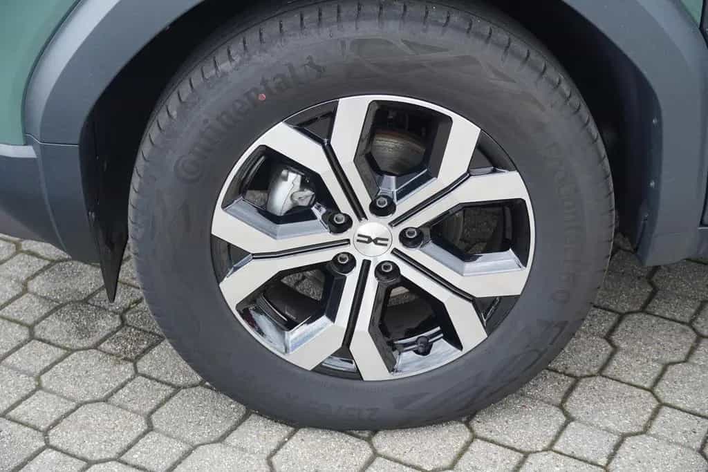 Dacia Duster TCe 130 LED Navi Kamera 04/2025-photo-27
