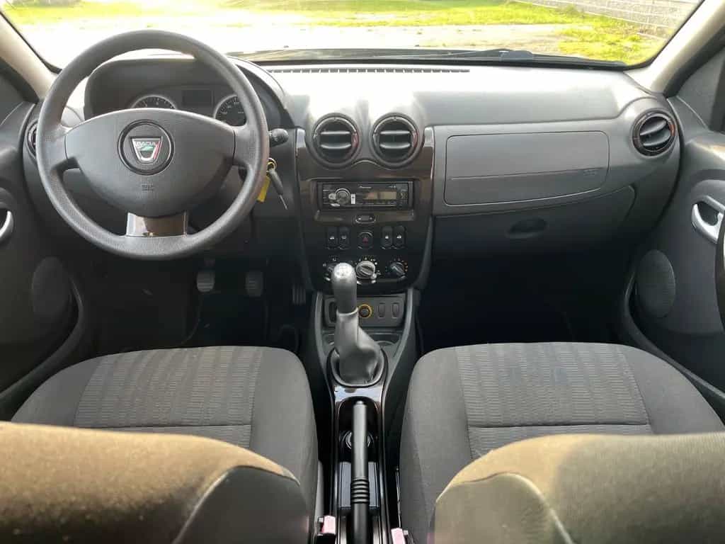 Dacia Duster 05/2011-photo-13