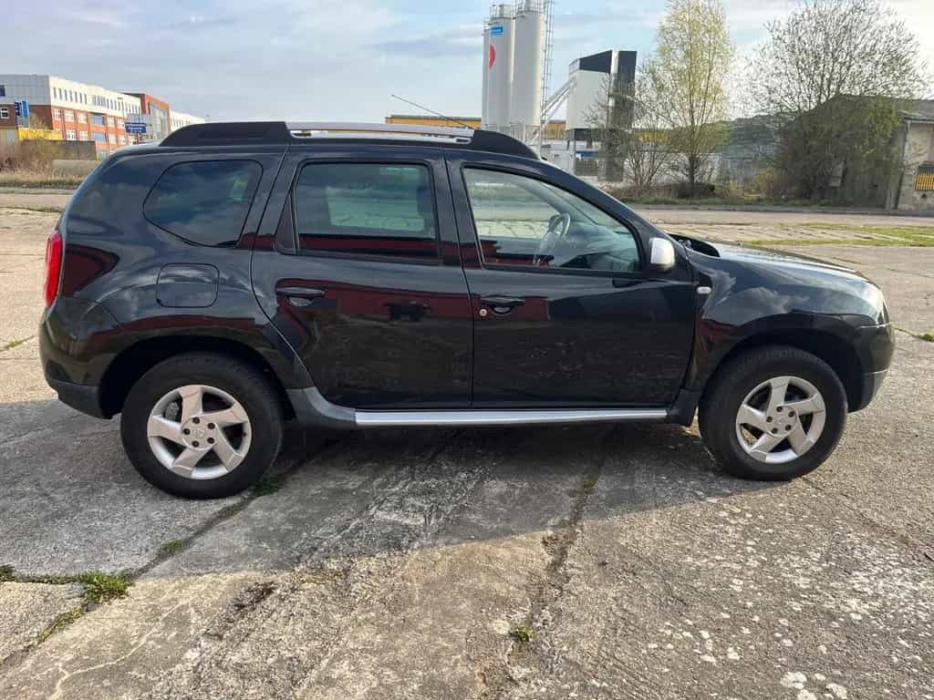 Dacia Duster 05/2011-photo-5