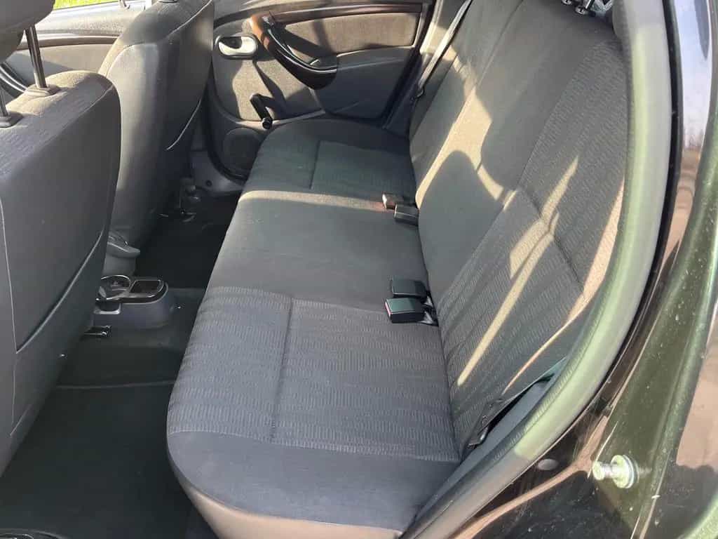 Dacia Duster 05/2011-photo-9