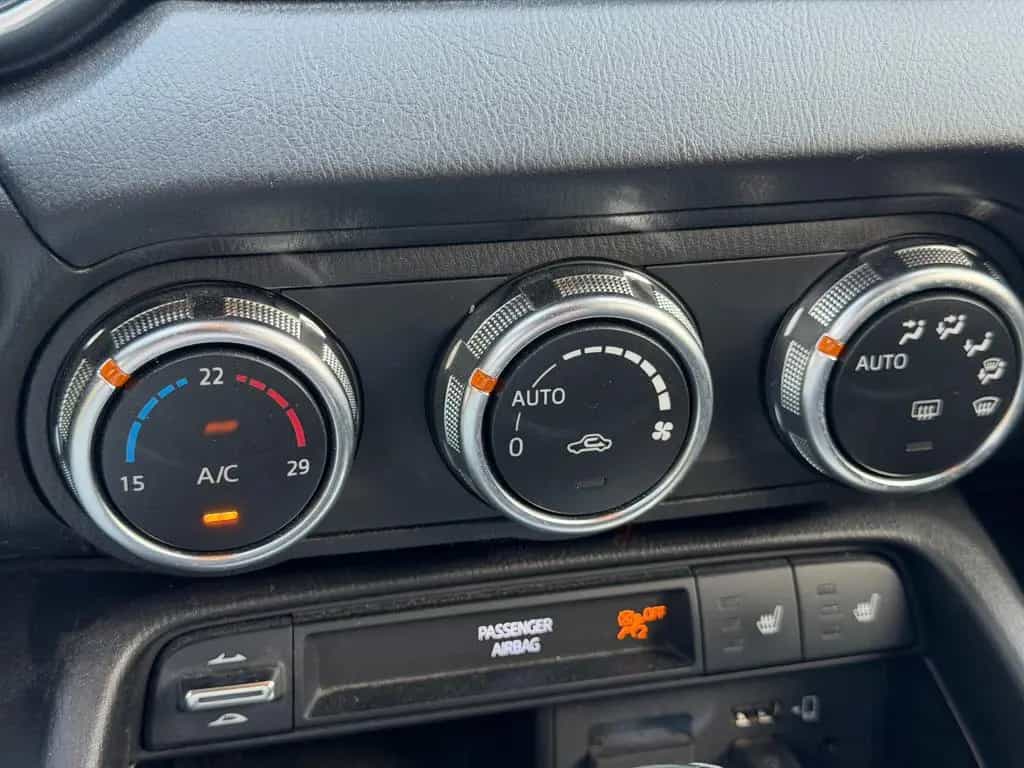 Mazda MX-5 2.0 SKYACTIV-G 184 Exclusive-Line Exclu... 10/2023-photo-7