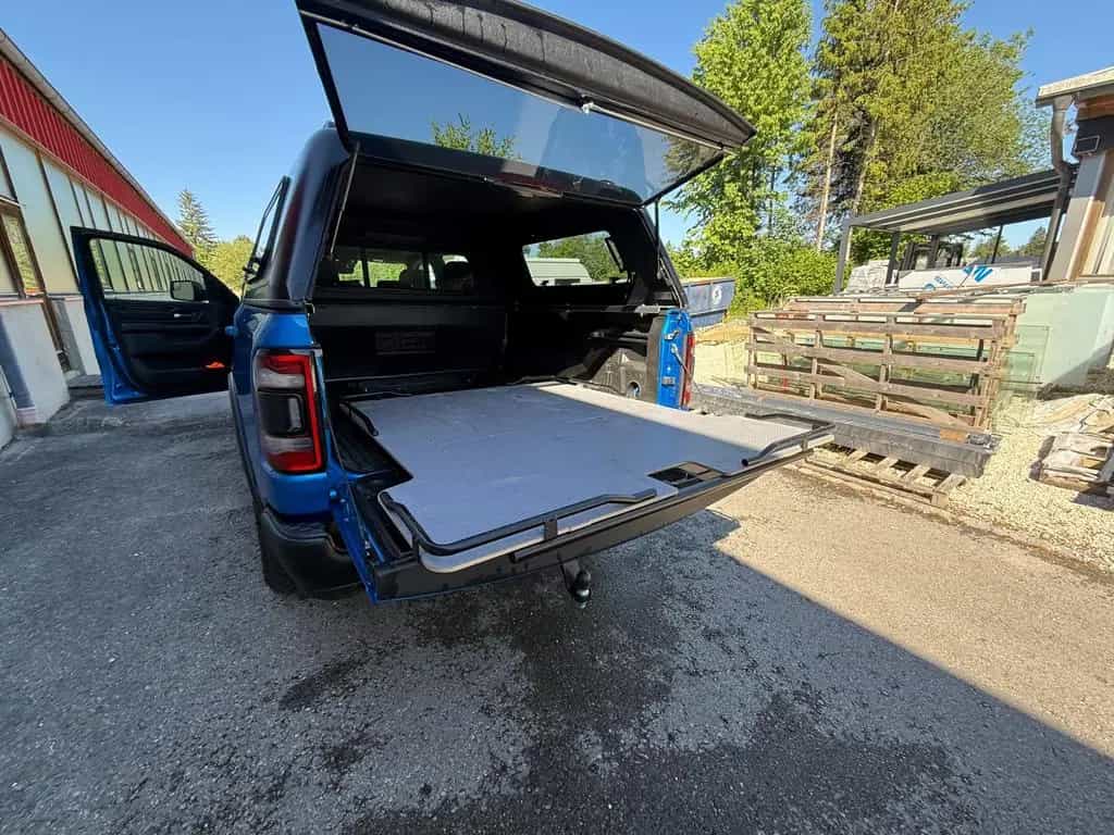 Dodge RAM 1500 5,7 Rebel mit Hardtop uvm MwSt ausweis 02/2026-photo-3