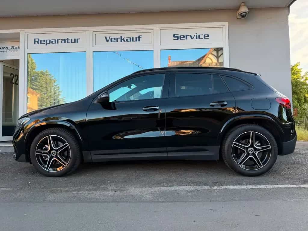 Mercedes-Benz GLA 200 AMG +Night+AHK+EasyPack+Ambi+KeyGo+ToT+ 05/2025-photo-0