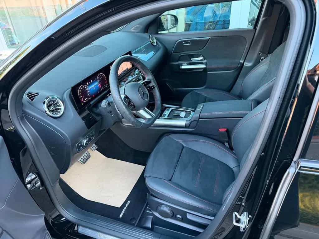Mercedes-Benz GLA 200 AMG +Night+AHK+EasyPack+Ambi+KeyGo+ToT+ 05/2025-photo-29