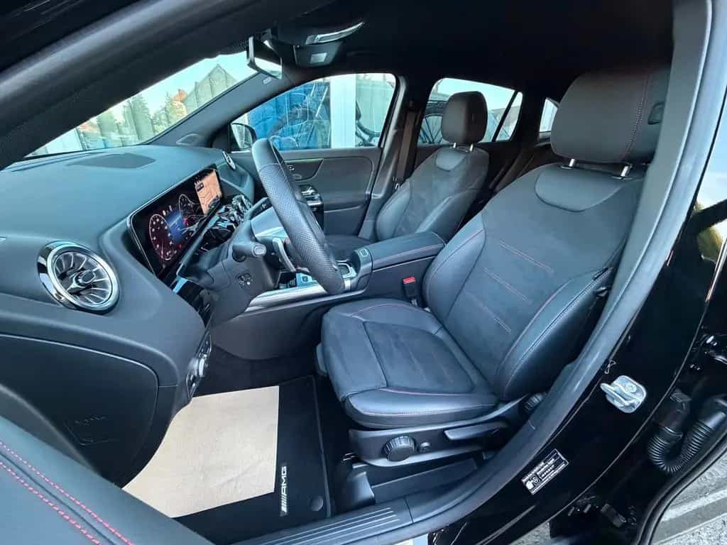 Mercedes-Benz GLA 200 AMG +Night+AHK+EasyPack+Ambi+KeyGo+ToT+ 05/2025-photo-30
