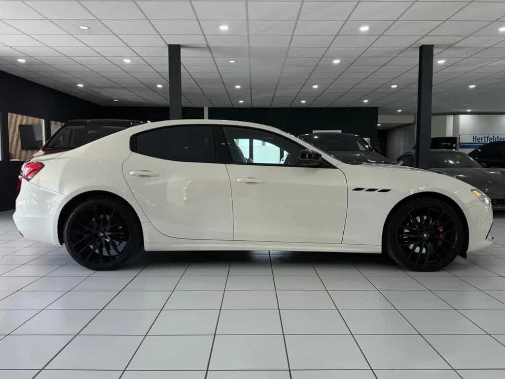 Maserati Ghibli 3.0 V6 *H&K*MMRY*BREMBO*FACELIFT*CAM*21Z* 02/2021-photo-4
