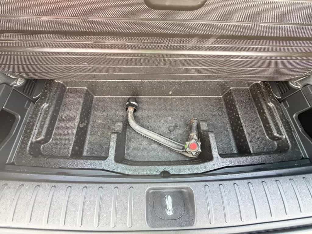 Hyundai TUCSON Premium 2WD KEYLESS/NAVI/PAN0/360 KAMERA 06/2019-photo-24